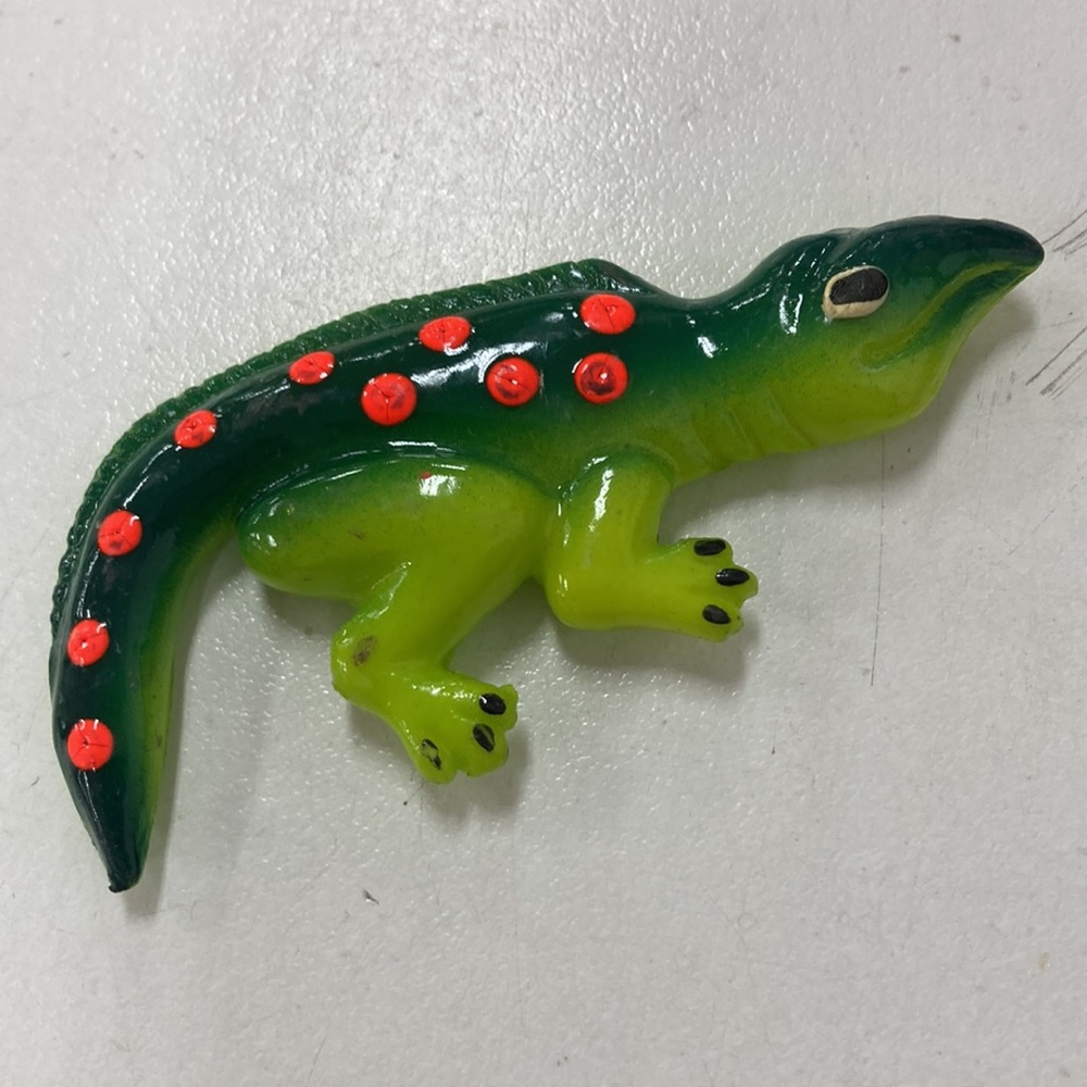 Magnet - Picture 2 of 2